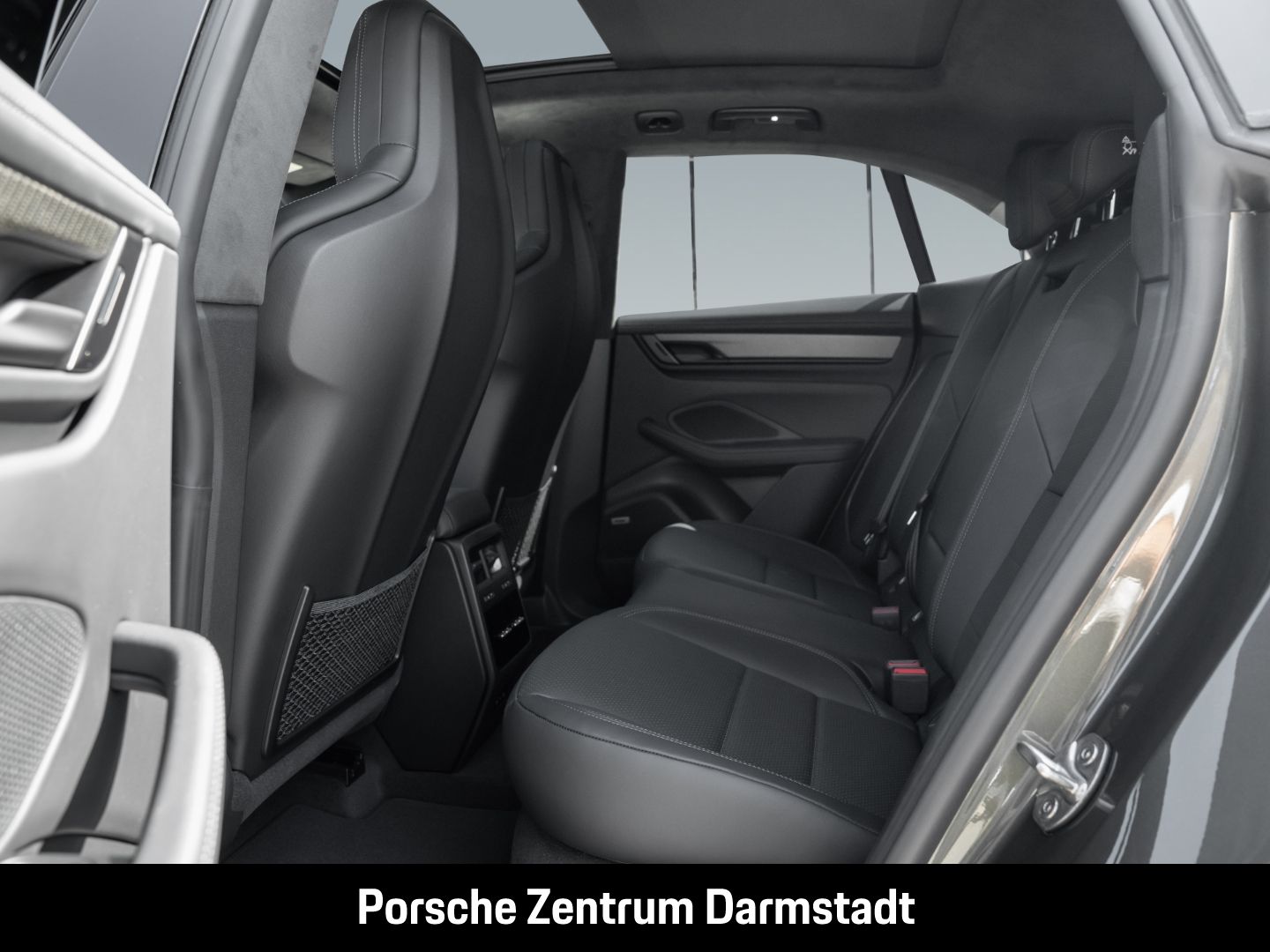 Porsche Macan 4S - Samsaru's Car Outlet