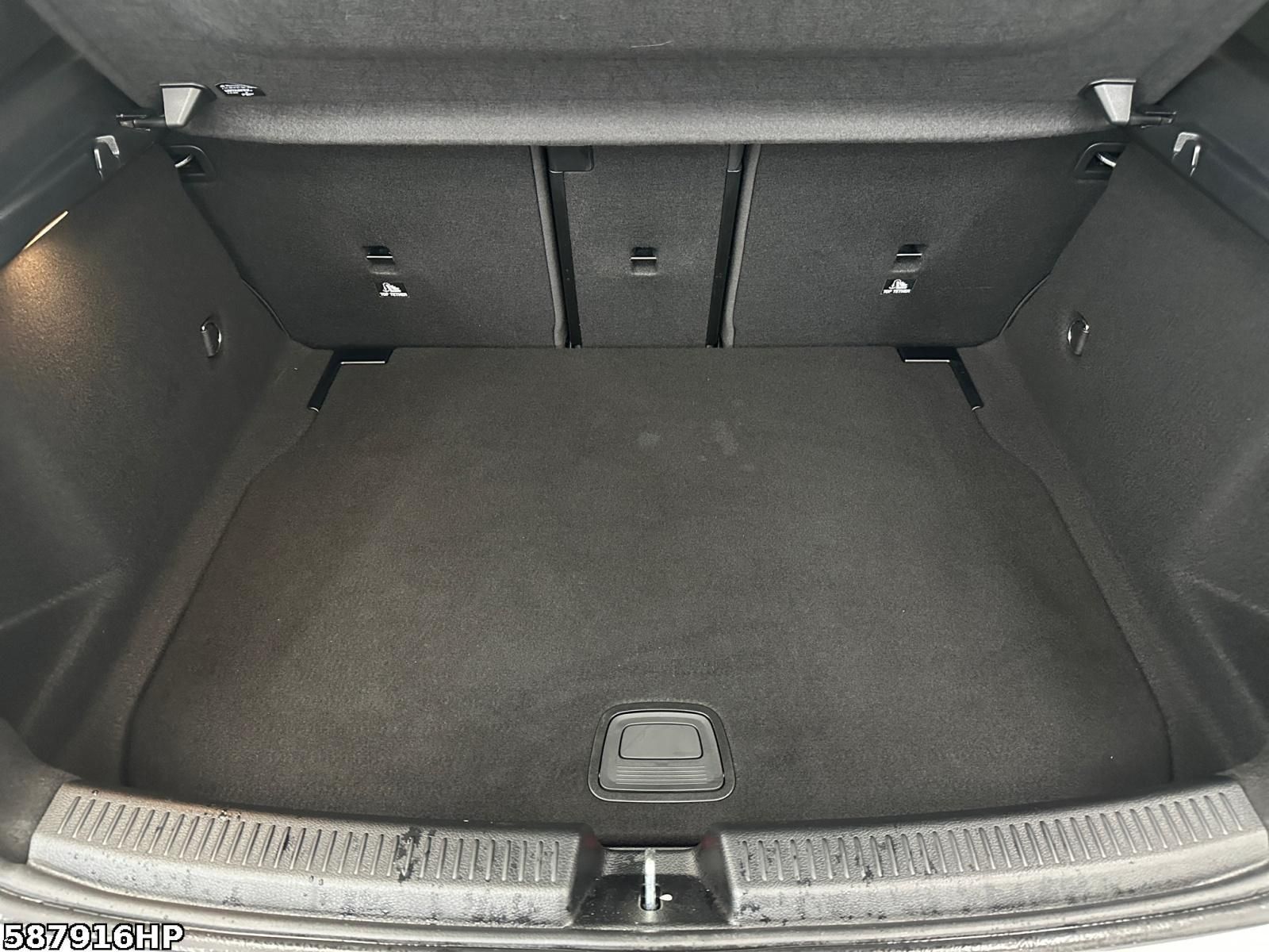 Mercedes-Benz A 200 AMG Line - Samsaru's Car Outlet