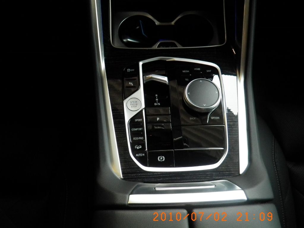 BMW X6 xDrive 40d M Sport Sportpaket HUD AD AHK-klap