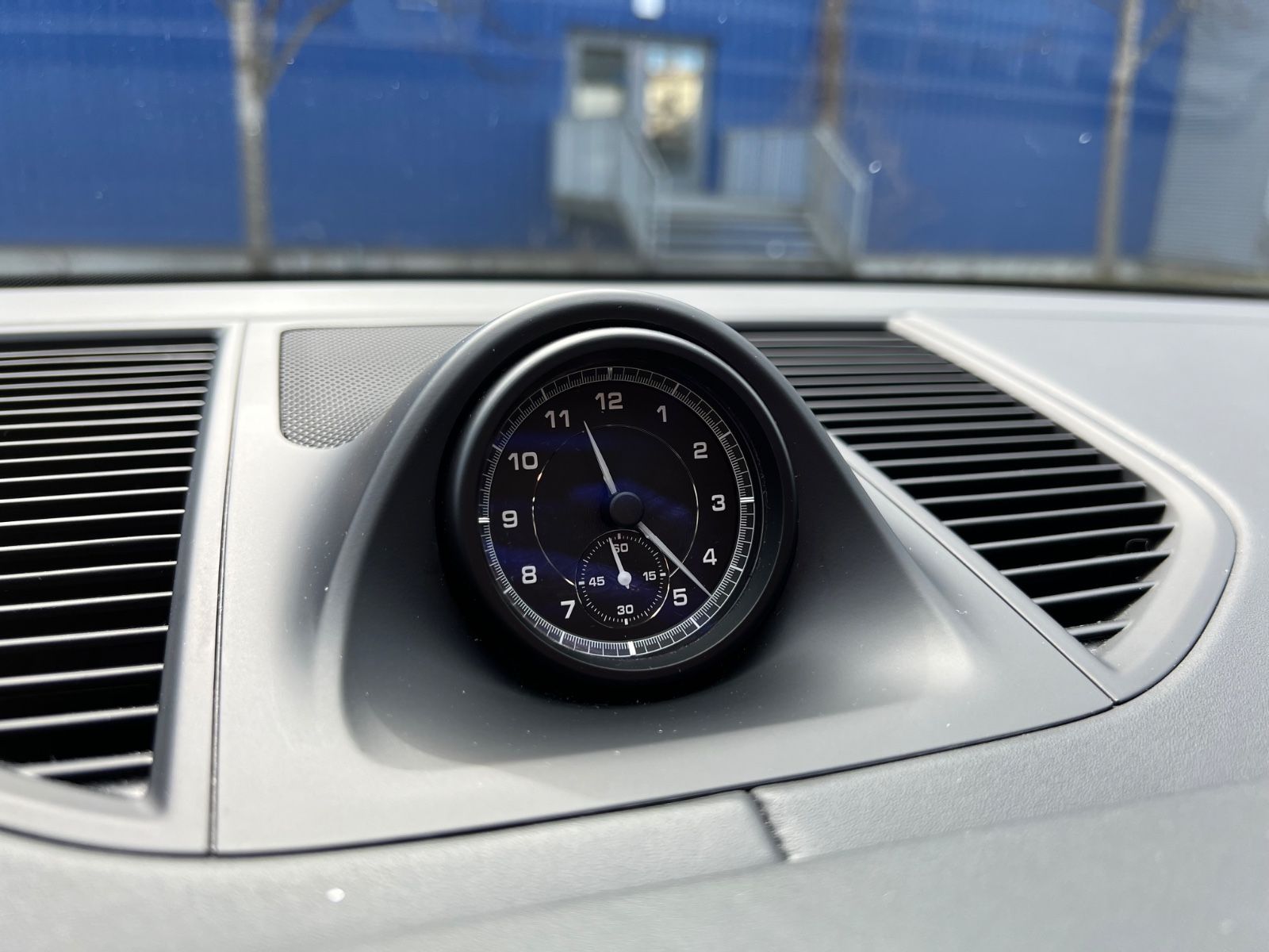Porsche Macan S - Samsaru's Car Outlet