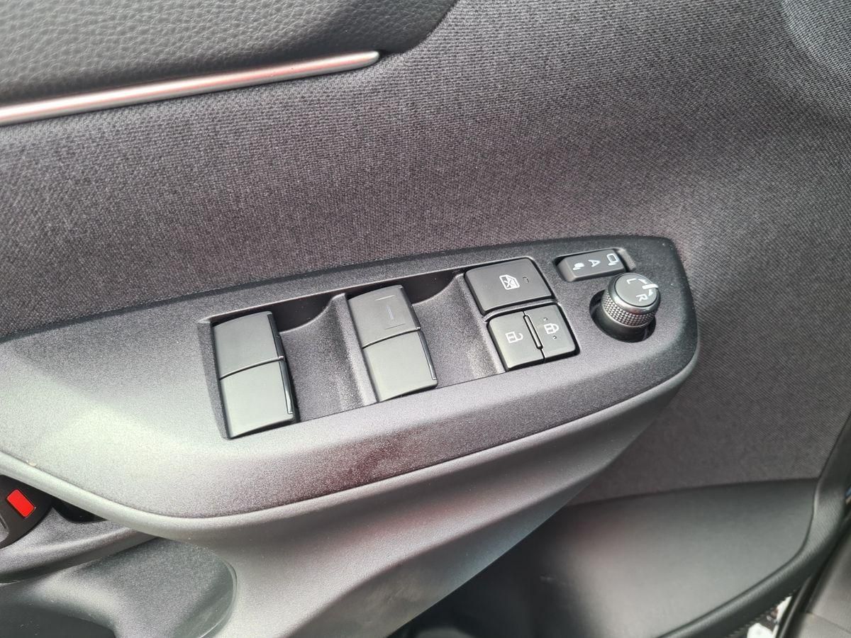 Toyota Yaris Cross Hybrid Team D Navi+Matrix+SHZ