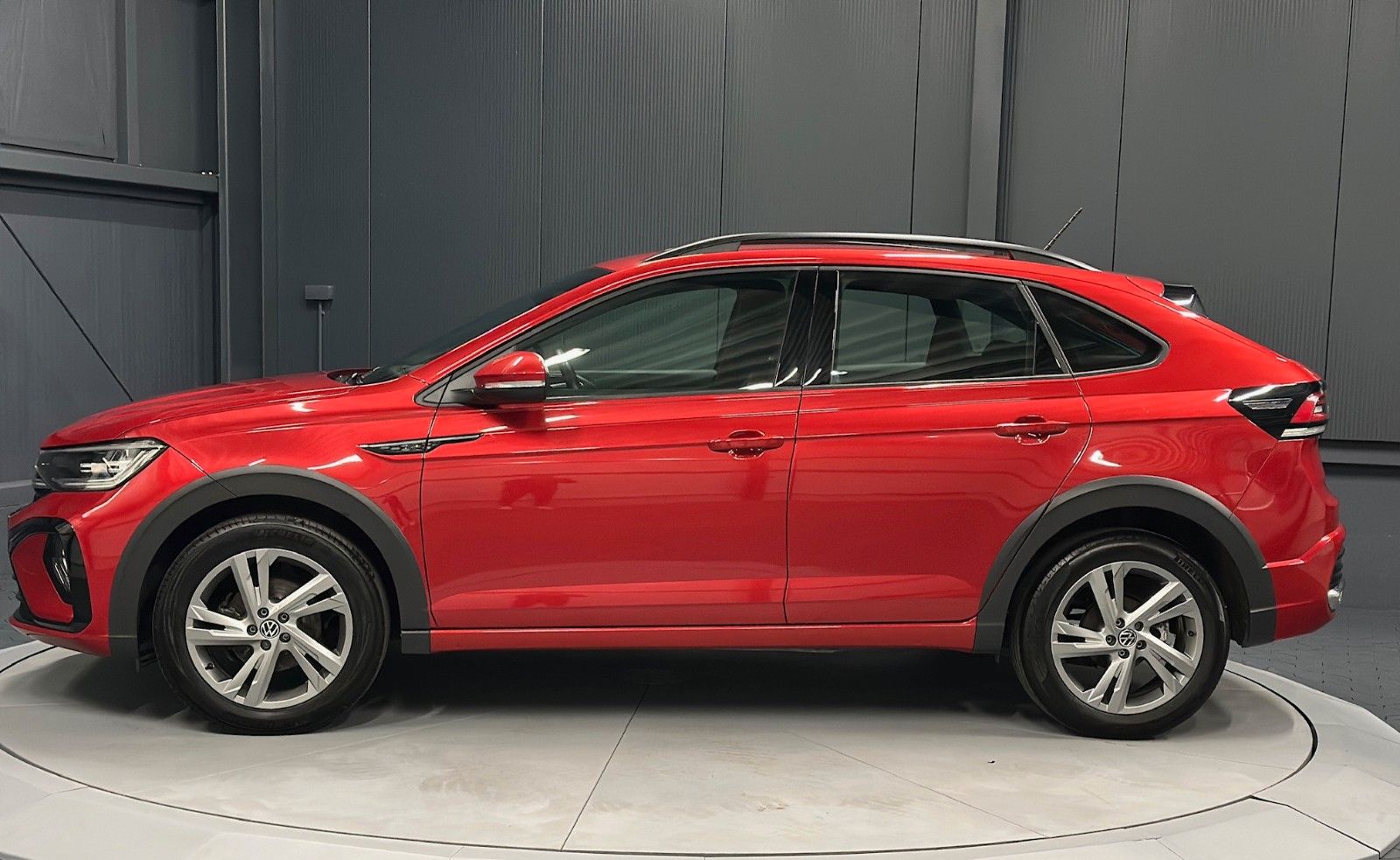 Volkswagen Taigo 1.5 TSI DSG R-Line - Samsaru's Car Outlet