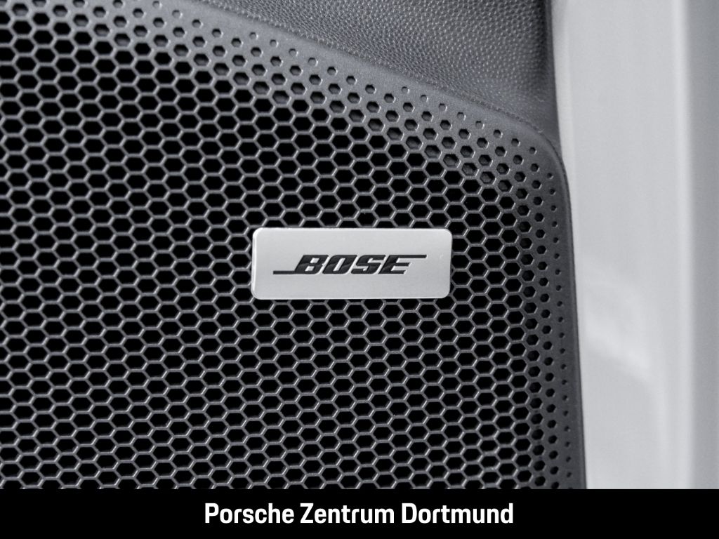 Porsche Macan 4 - Samsaru's Car Outlet