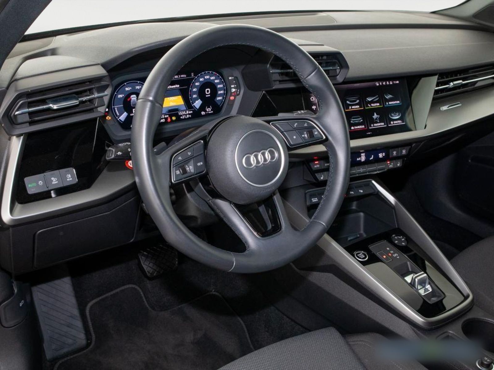 Audi A3 Sportback 45 TFSI e S line S tronic - Samsaru's Car Outlet