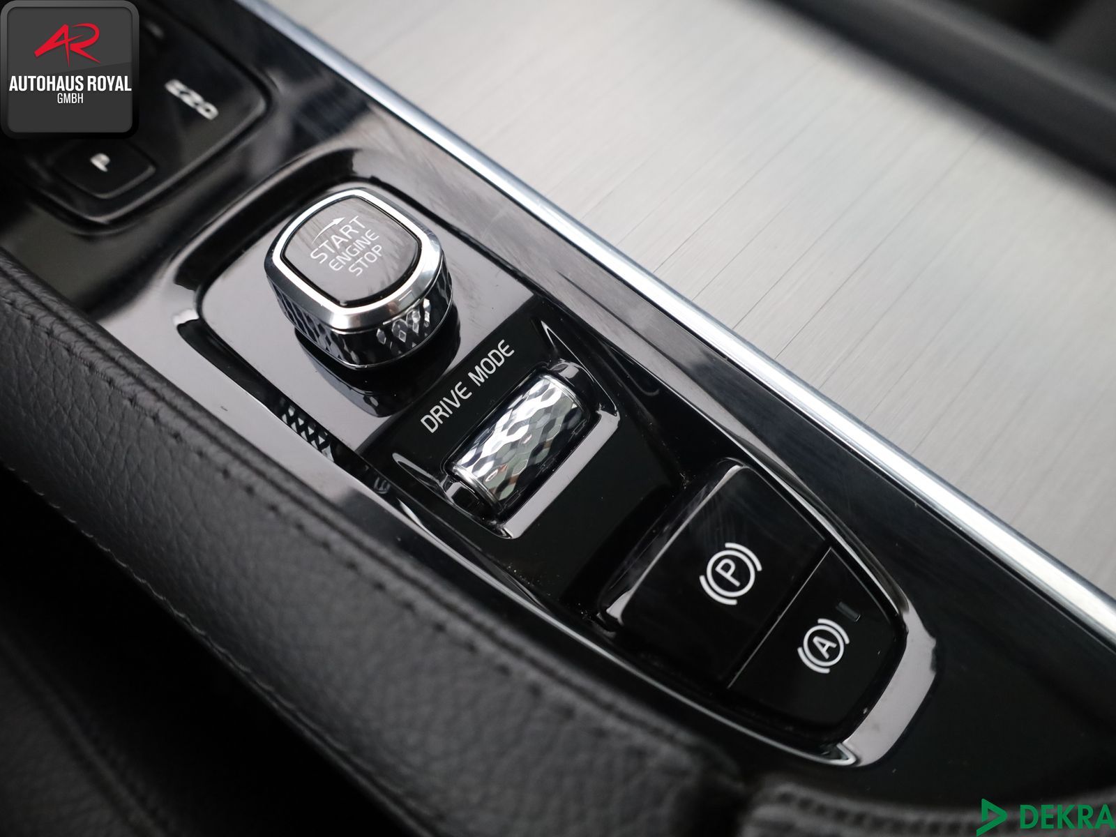 Volvo XC 90 AWD T8 RECHARGE R DESIGN 7 SITZE,STANDHEIZ
