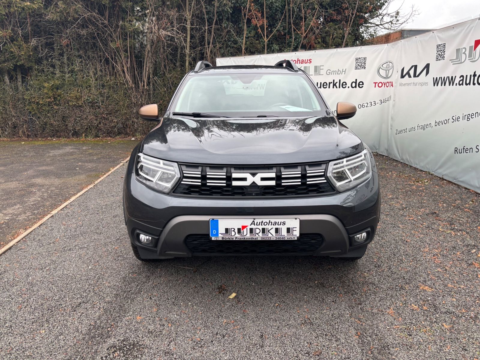 Dacia DUSTER - Samsaru's Car Outlet
