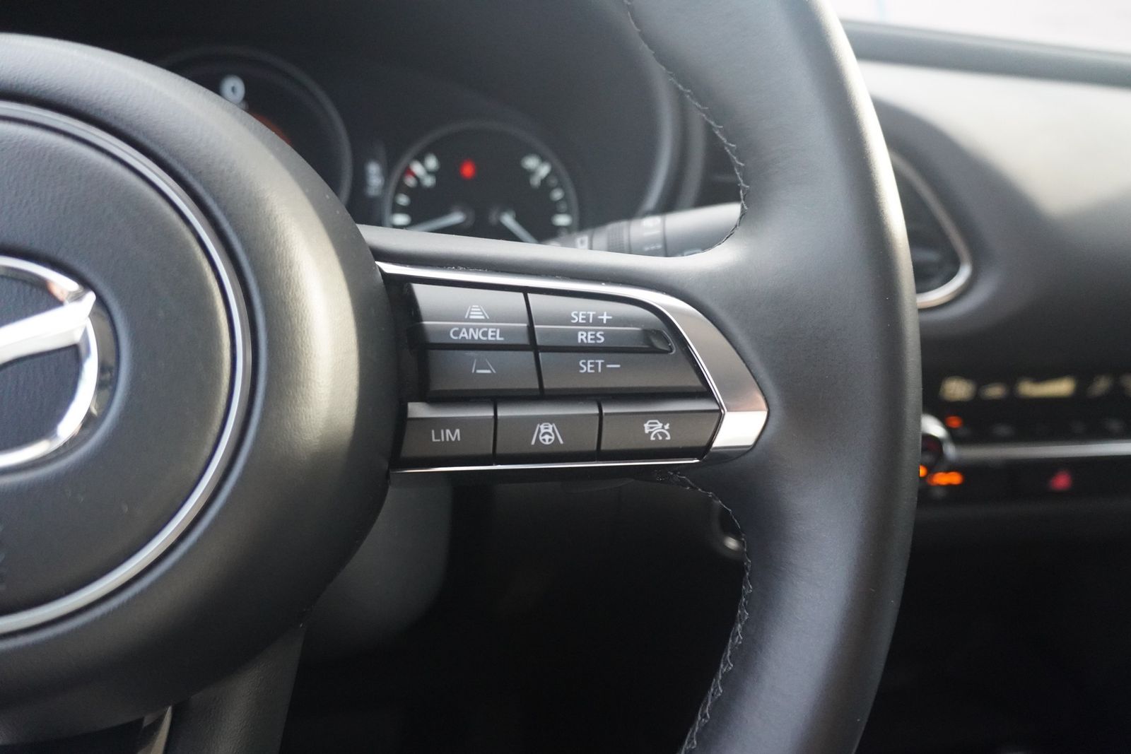 Mazda CX-30 2.0 M-Hybrid Exclusive-Line LED 360° AHK