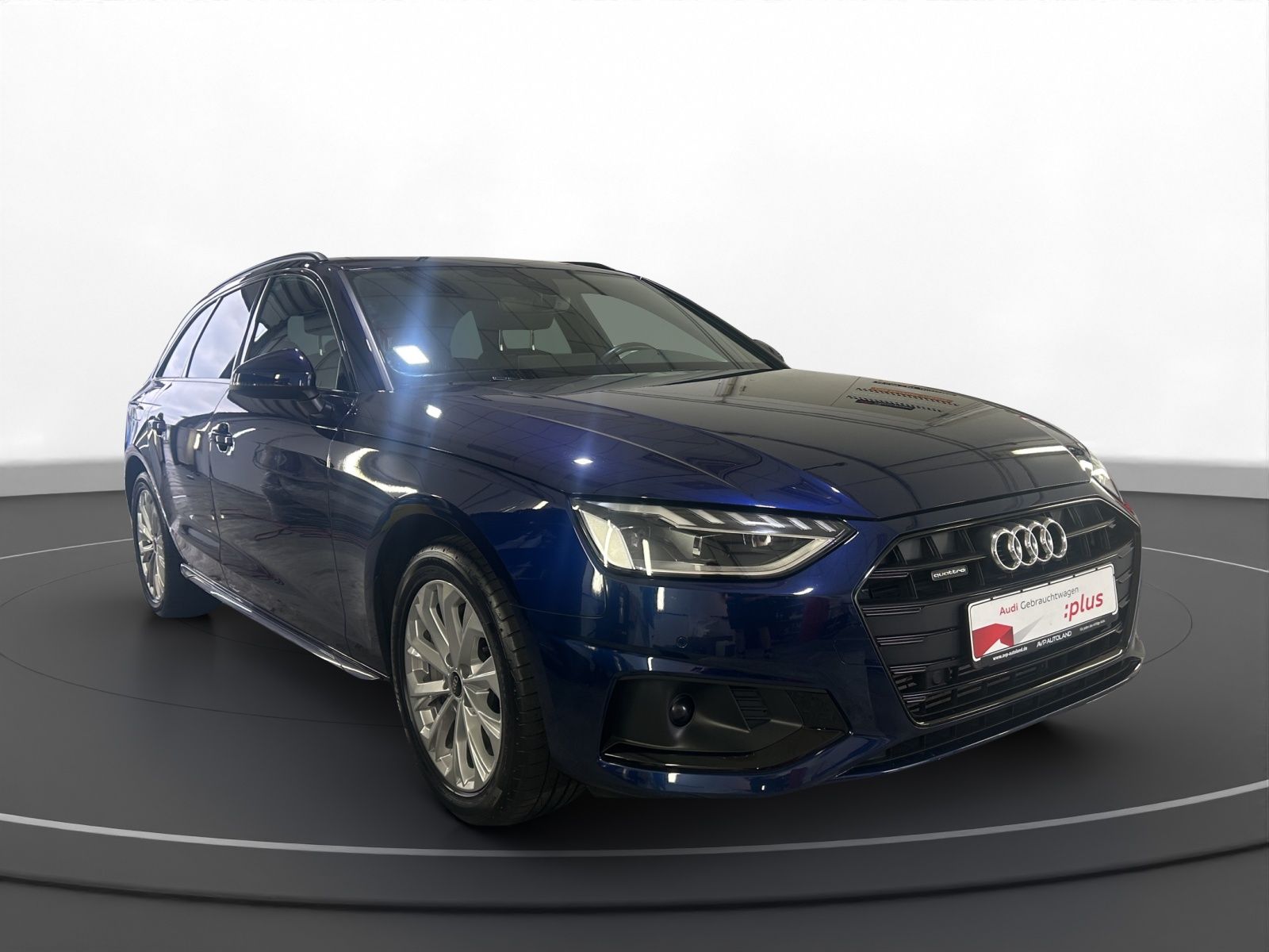 Audi A4 Avant 45 TFSI quattro S tronic - Samsaru's Car Outlet