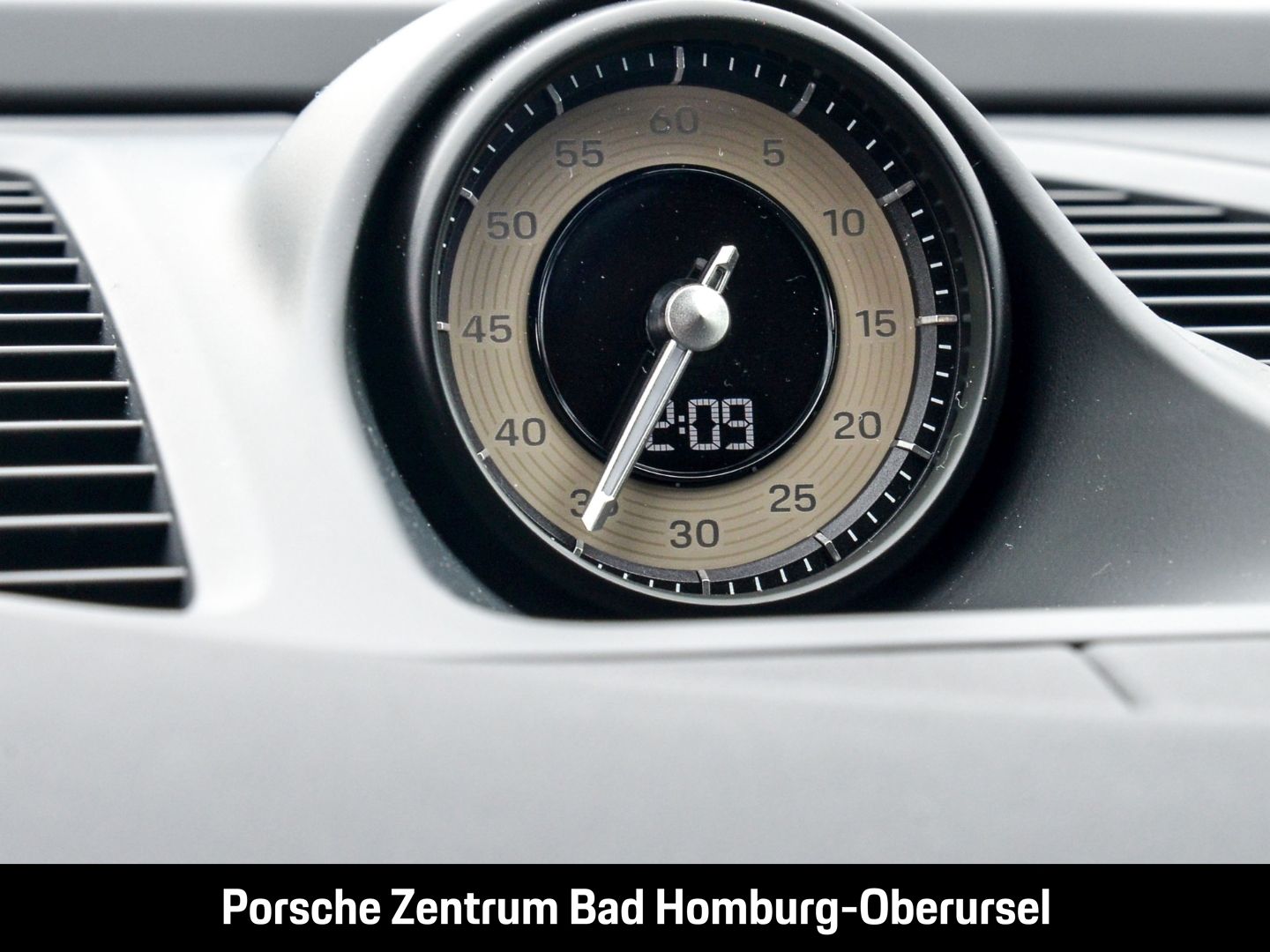 Porsche Macan 4 Burmester Panorama InnoDrive LED-Matrix