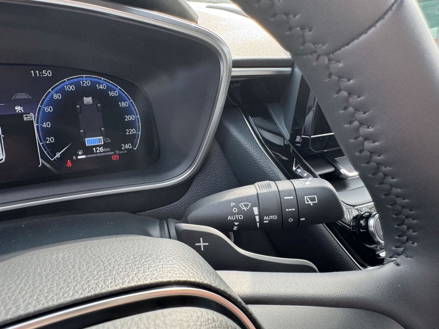 Toyota Corolla Touring Sports Hybrid Teamplayer / CarPl