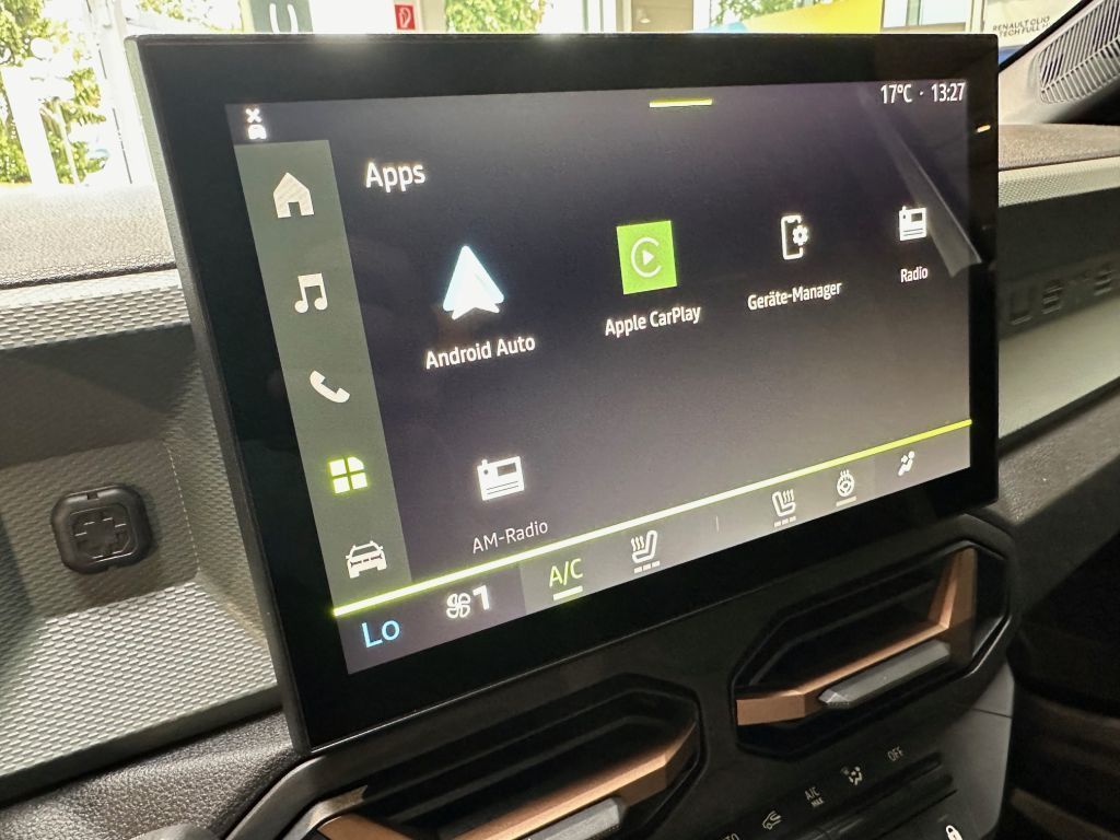 Dacia Duster Extreme HYBRID 140 - Samsaru's Car Outlet