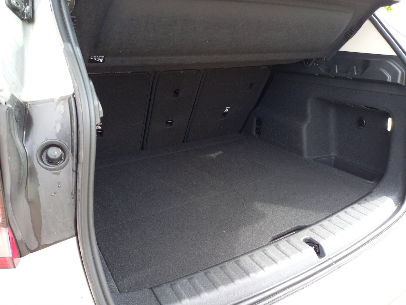 BMW X1 xDrive20d - Samsaru's Car Outlet