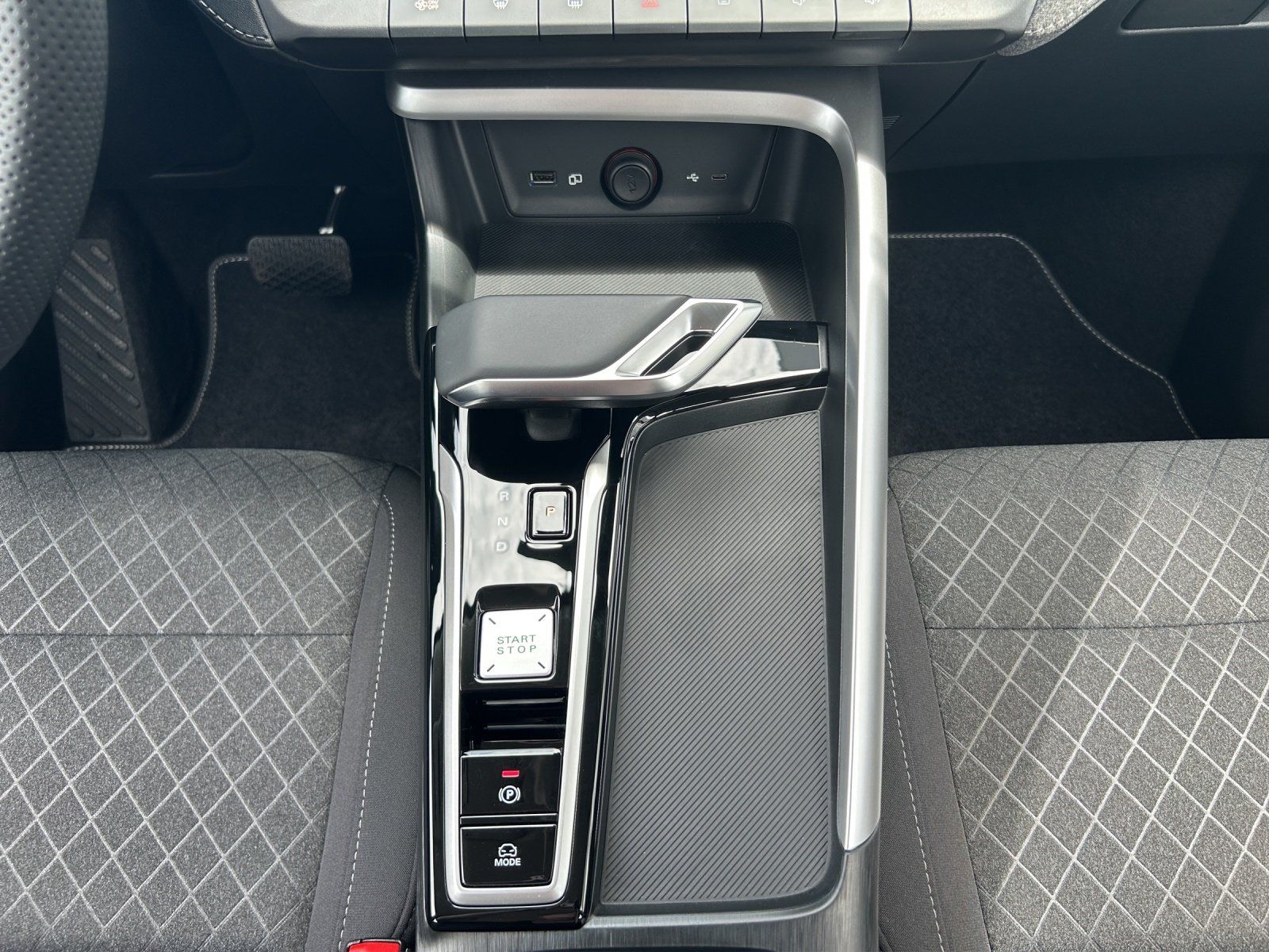 MG ZS Comfort HEV