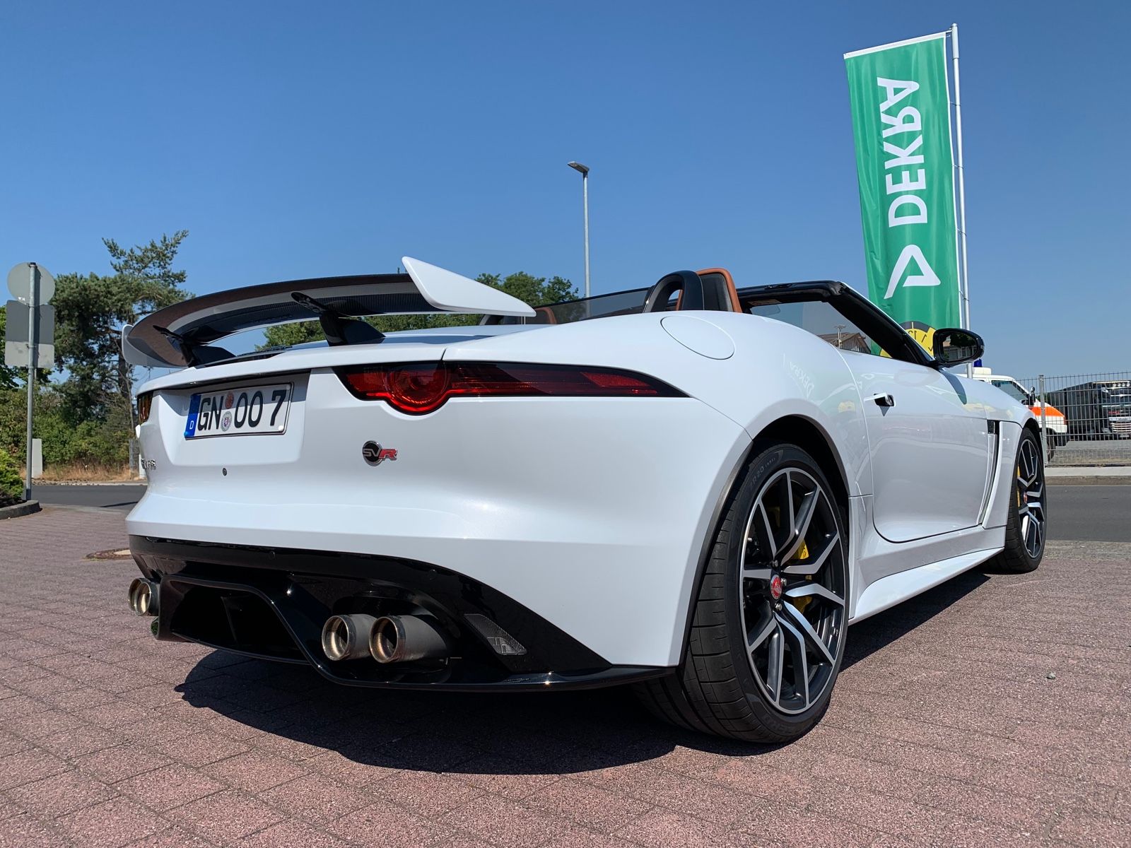 Jaguar F-TYPE Cabriolet SVR V8 AWD Karbon Keramik Paket