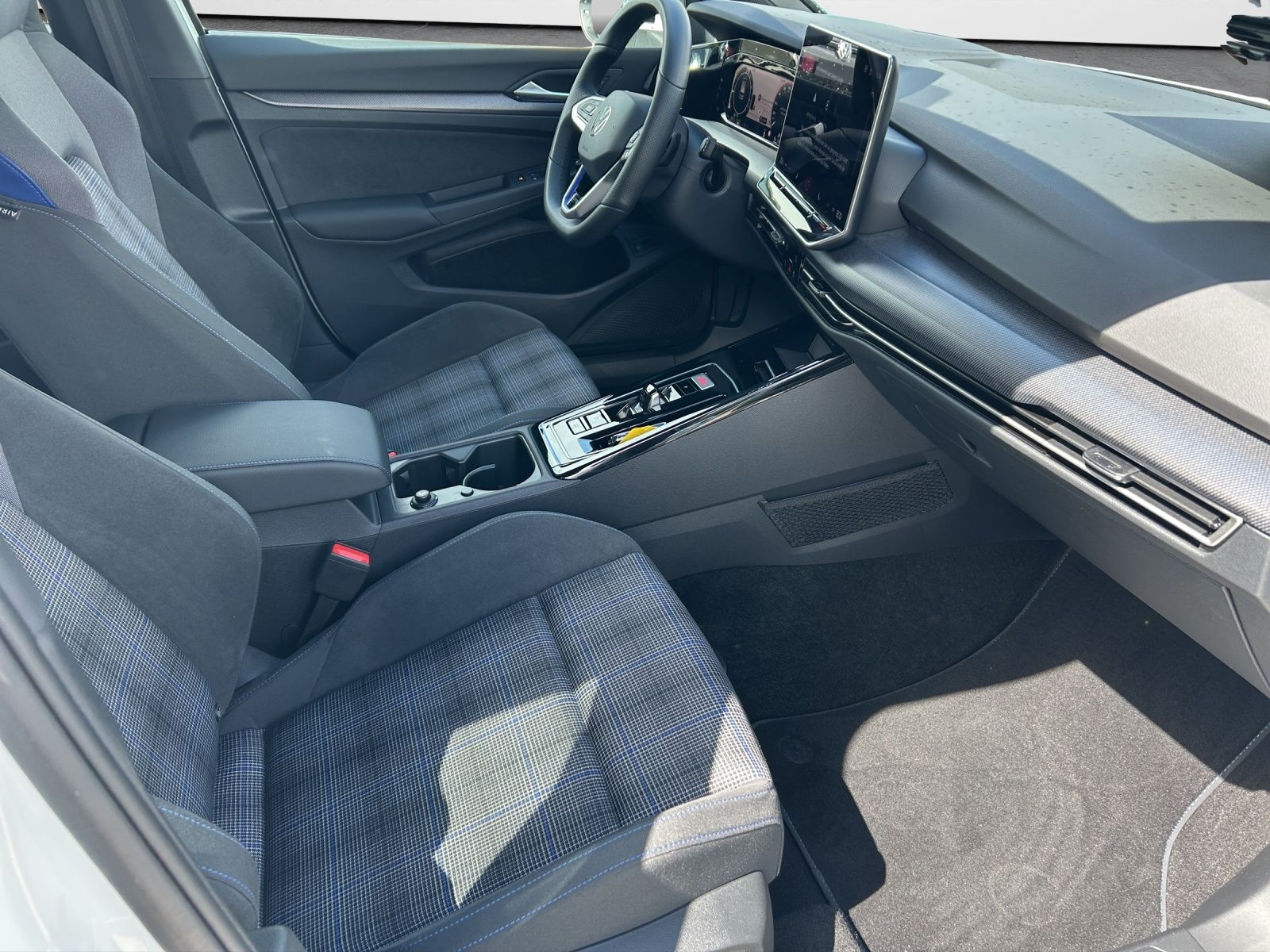 Volkswagen Golf  GTE 1.5 TSI DSG eHybrid  HeadUp Navi LED K