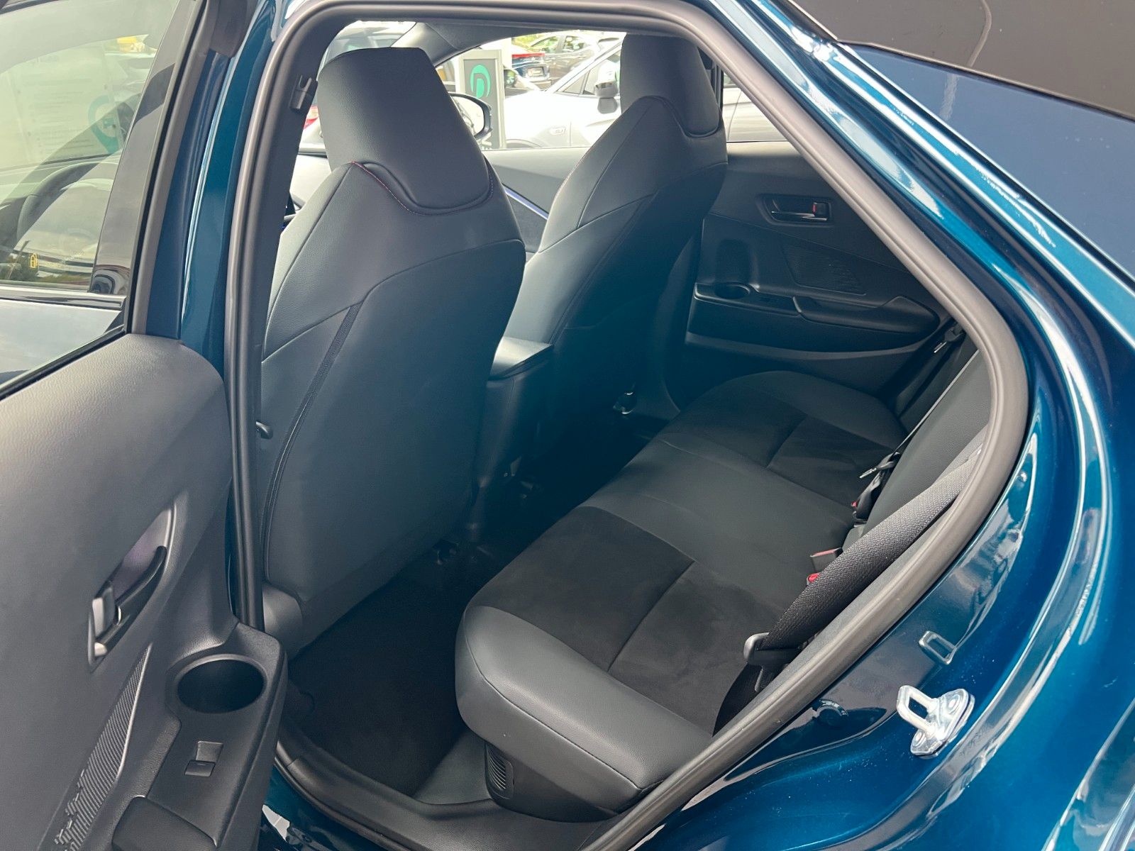 Toyota C-HR 2.0 Plug-In Hybrid FWD GR Sport JBL NAVI