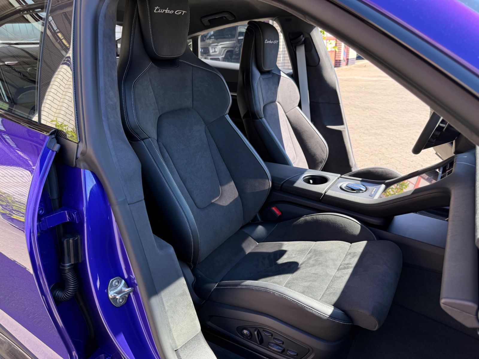 Porsche TAYCAN TURBO GT MIT WEISSACH PAKET