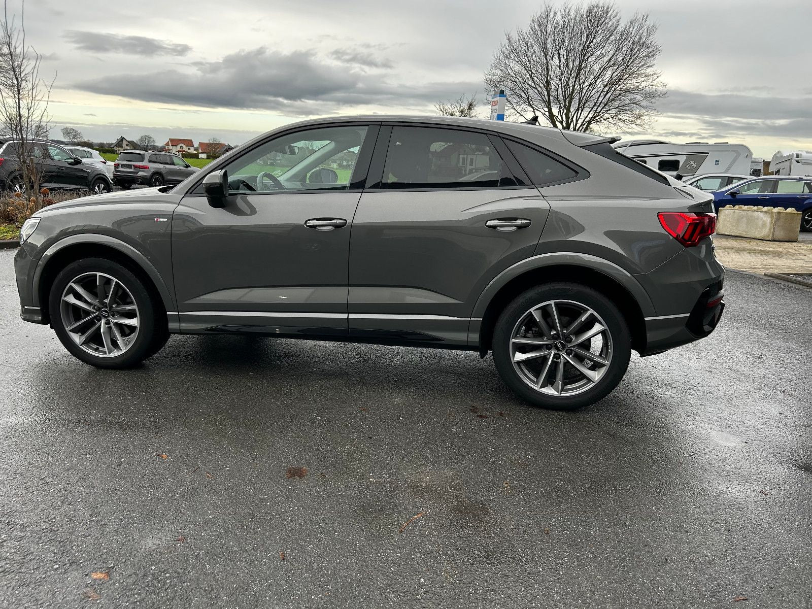 Audi Q3 40 TFSI Sportback quattro S line - Samsaru's Car Outlet