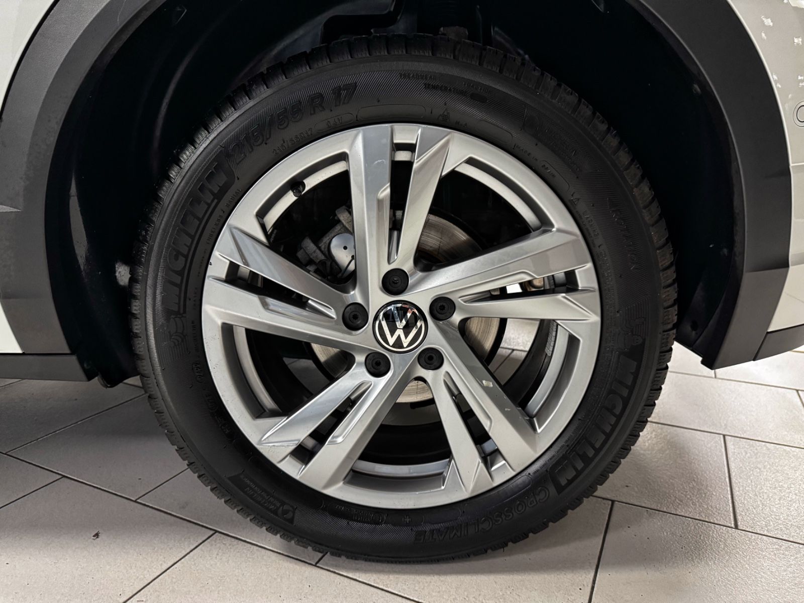 Volkswagen T-ROC 2.0TDI R-Line - Samsaru's Car Outlet