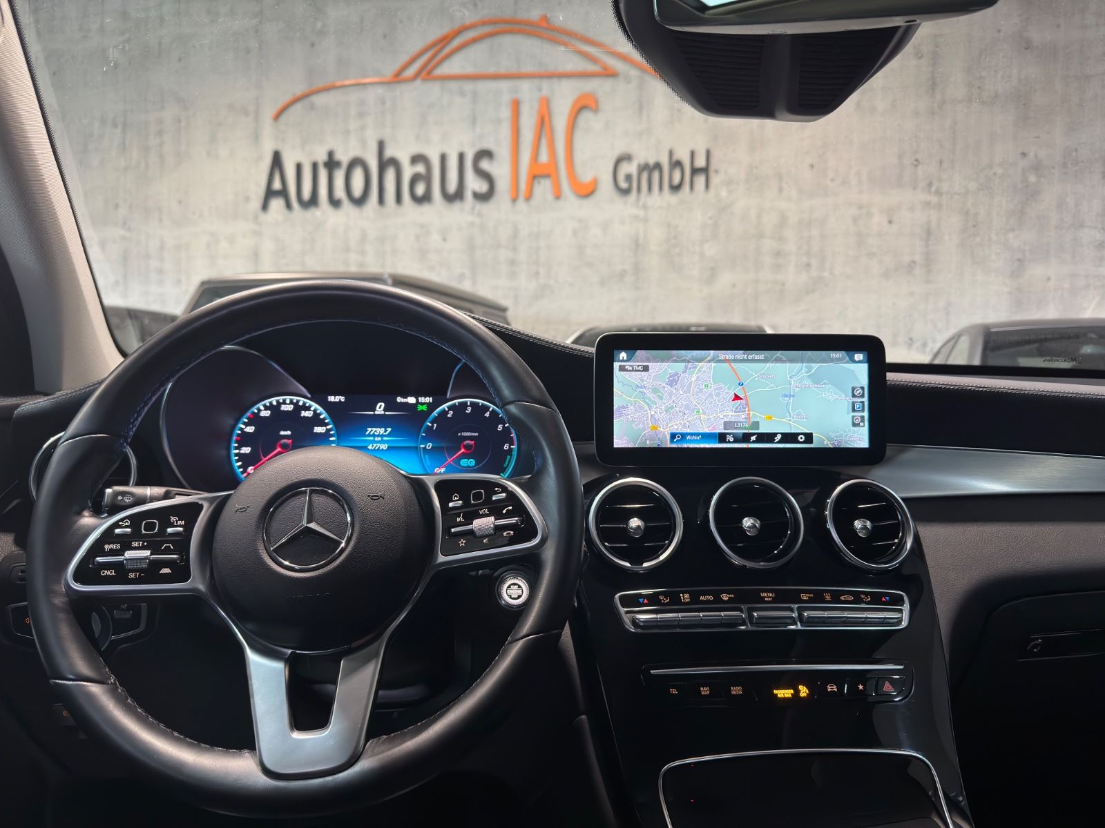 Mercedes-Benz GLC 300de/4Matic/1.Hand/Memory/AHK