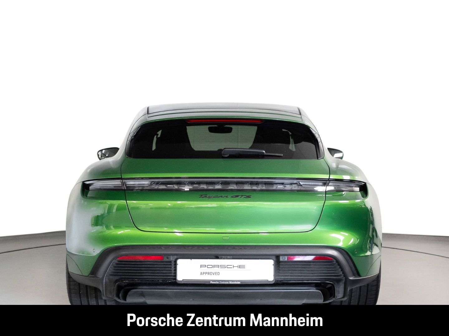 Porsche Taycan GTS Sport Turismo Pano InnoDrive Surround