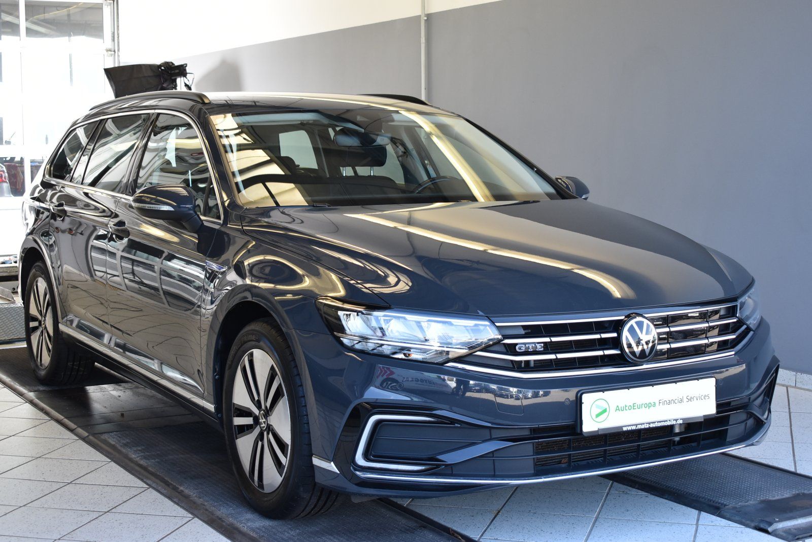Volkswagen Passat Variant 1.4TSI Hybrid GTE DSG - Samsaru's Car Outlet