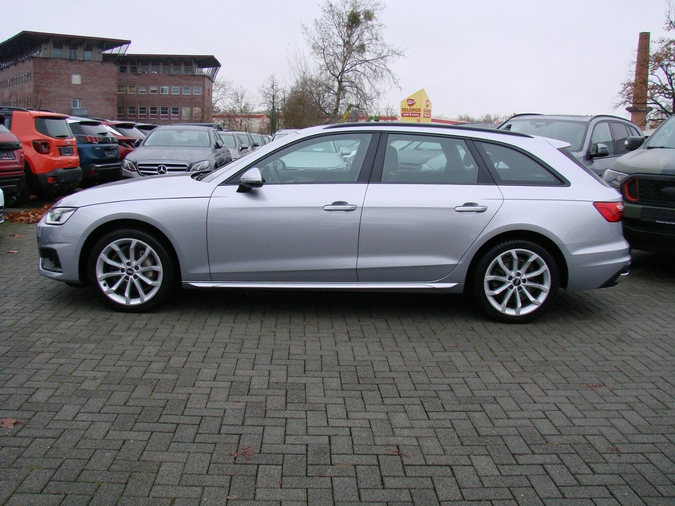 Audi A4 40 TDI quattro advanced - Samsaru's Car Outlet
