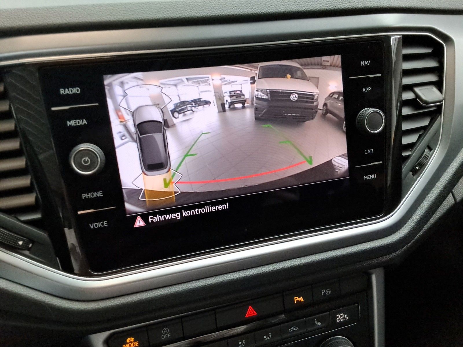 Volkswagen T-Roc Cabrio - Samsaru's Car Outlet