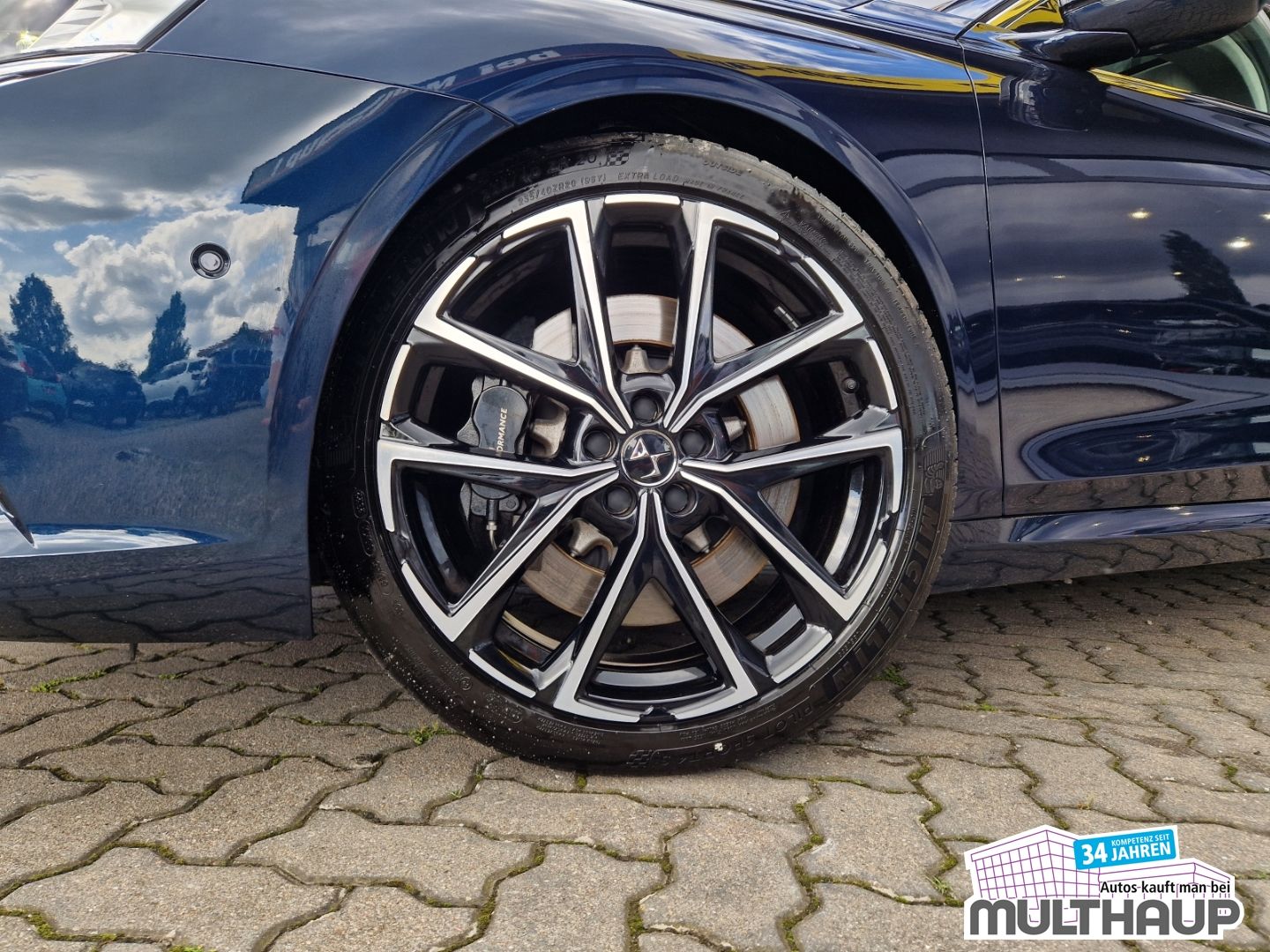 DS Automobiles DS9 E-Tense 360 Opera 4x4 Plug-In Hybrid