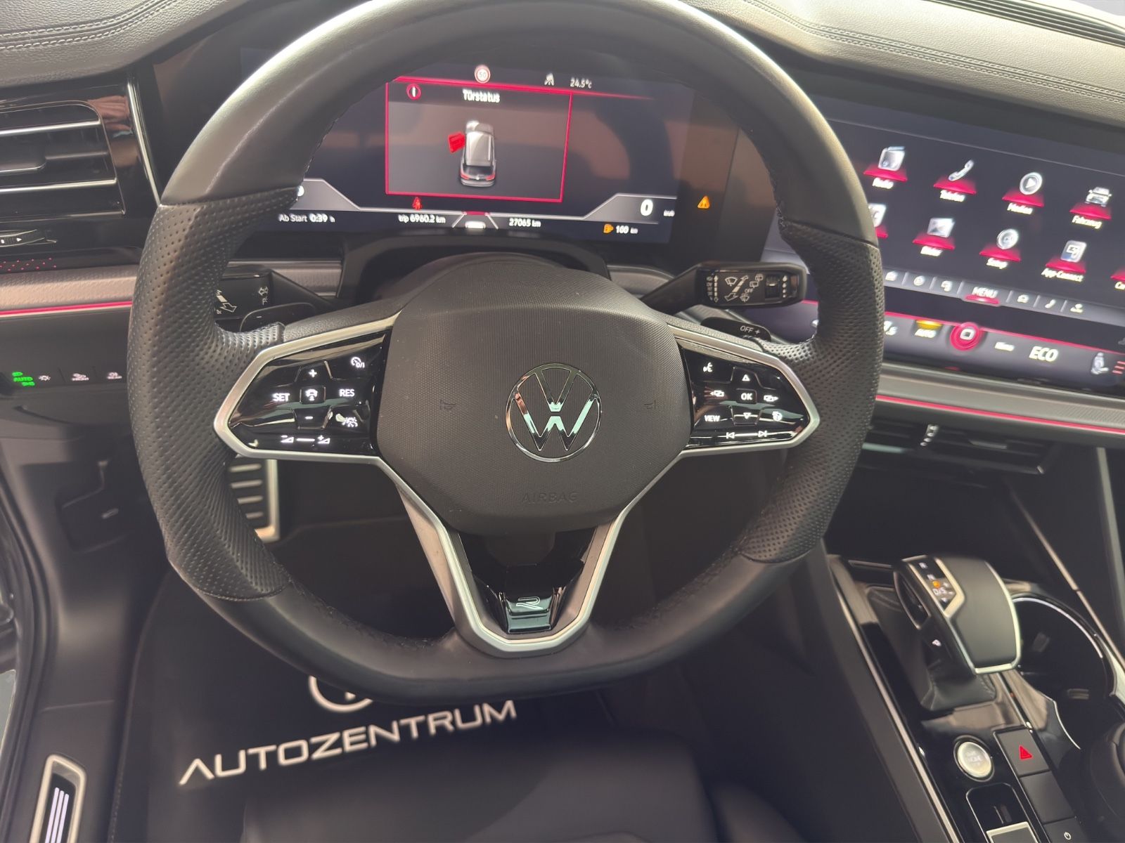 Volkswagen Touareg R-Line 4Motion BLACK/IQ-MATRIX/21"/PANO/
