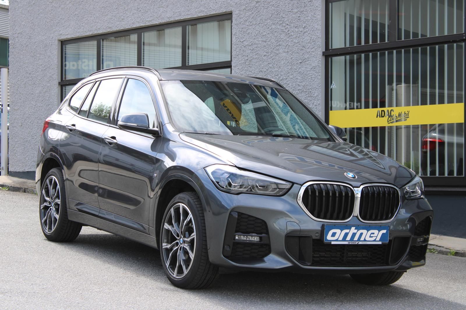 BMW X1 xDrive 20 i M Sportpaket - Samsaru's Car Outlet