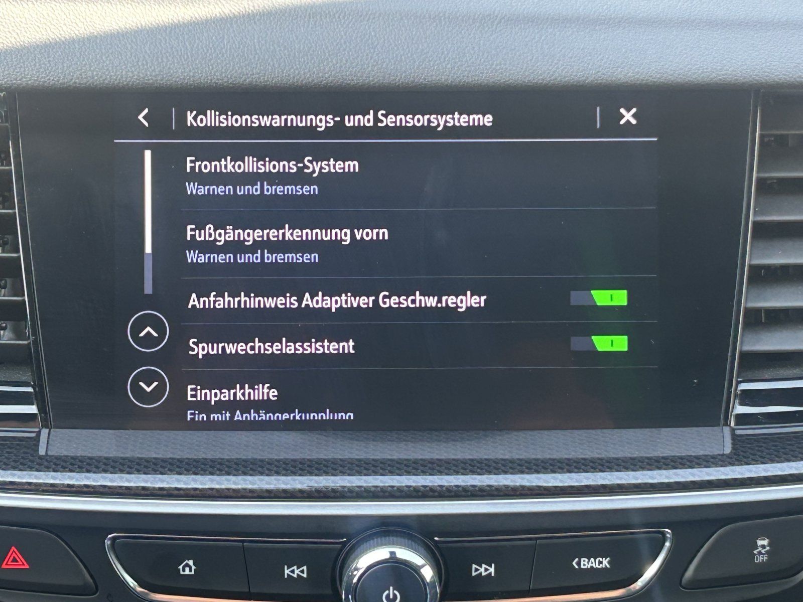 Opel Insignia 2.0 CDTI Business - Samsaru's Car Outlet