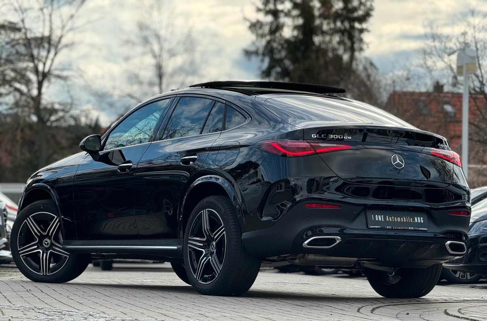 Mercedes-Benz GLC 300 de 4Matic Plug-In - Samsaru's Car Outlet