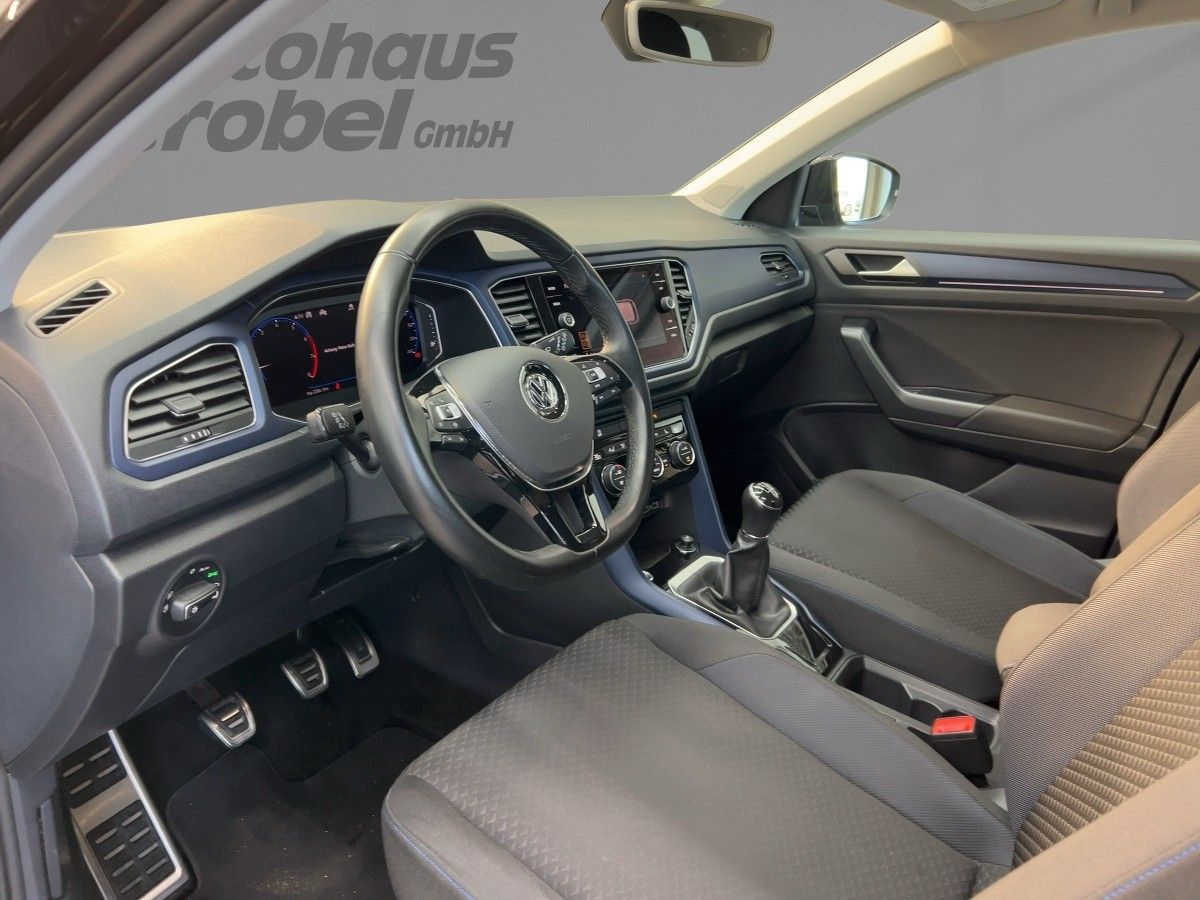 Volkswagen T-Roc 1.0 TSI UNITED - Samsaru's Car Outlet