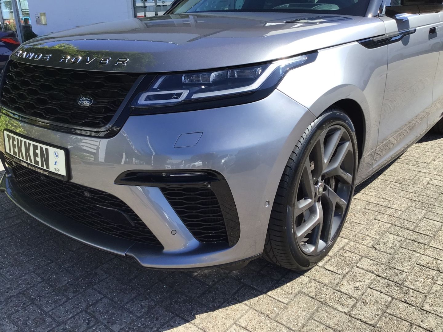 Range Rover Velar SV Autobiography Dynamic - Samsaru's Car Outlet