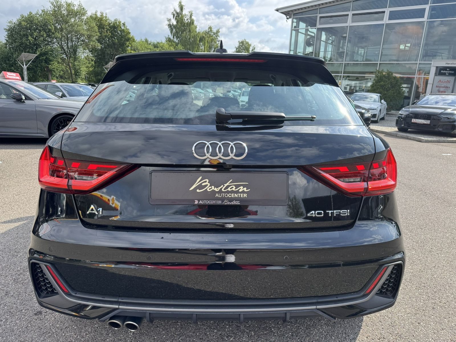 Audi A1 40 TFSI S-Line - Samsaru's Car Outlet