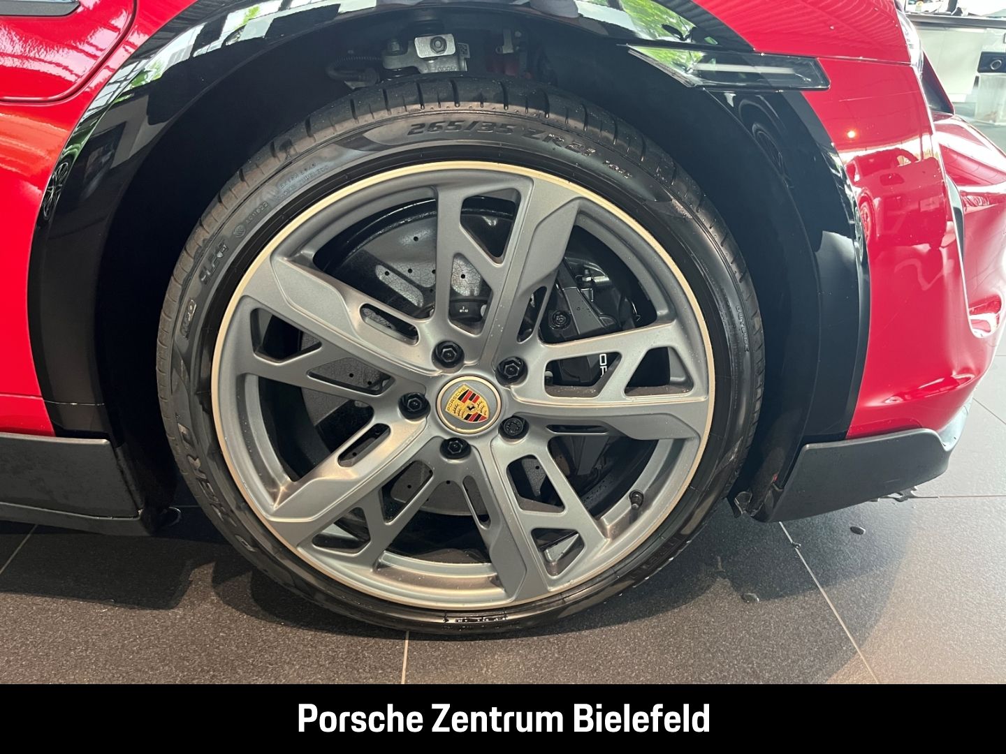 Porsche Taycan Turbo S Cross Turismo Karminrot BOSE LED