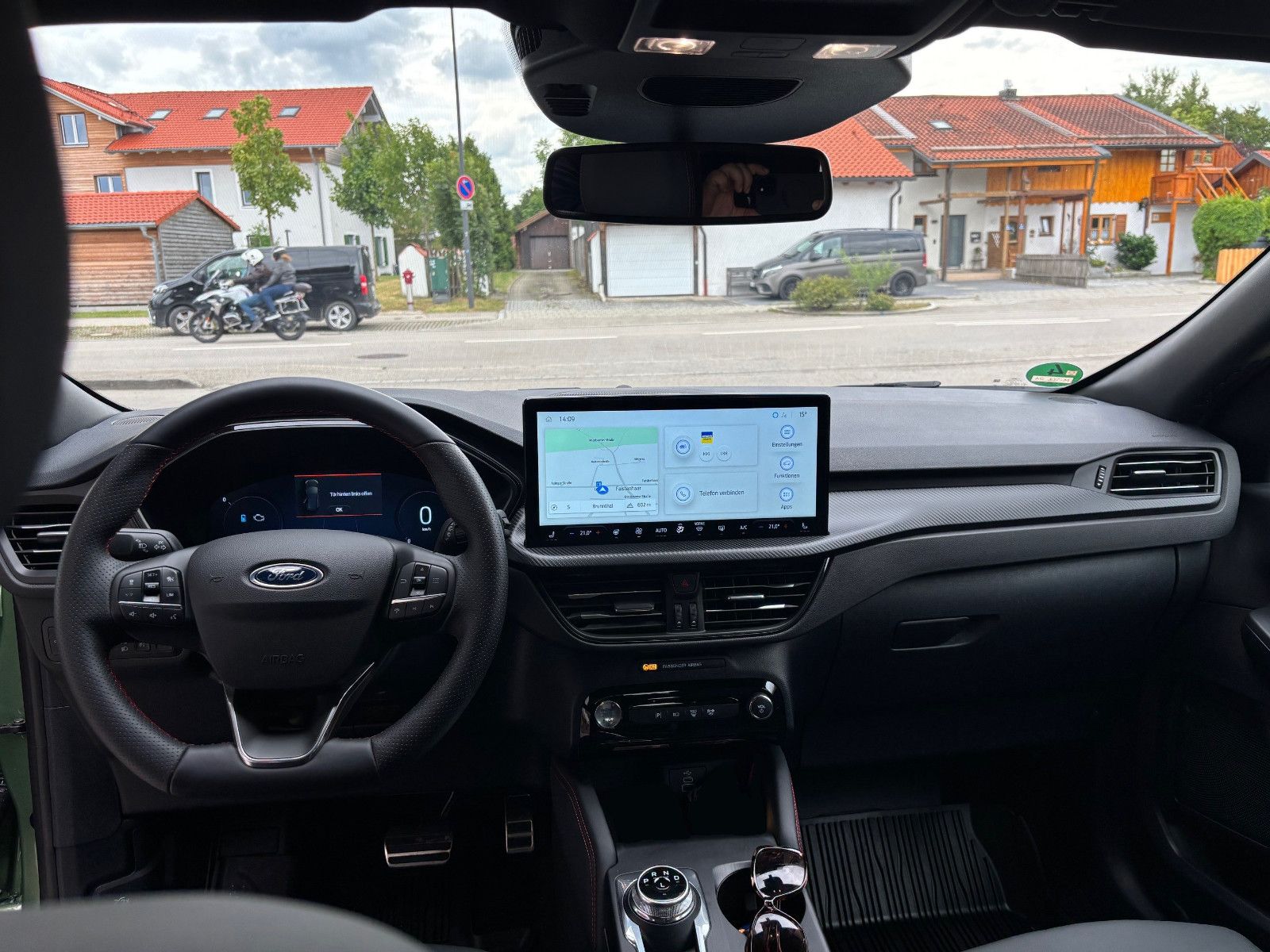 Ford Kuga Hybrid ST-Line X - Samsaru's Car Outlet