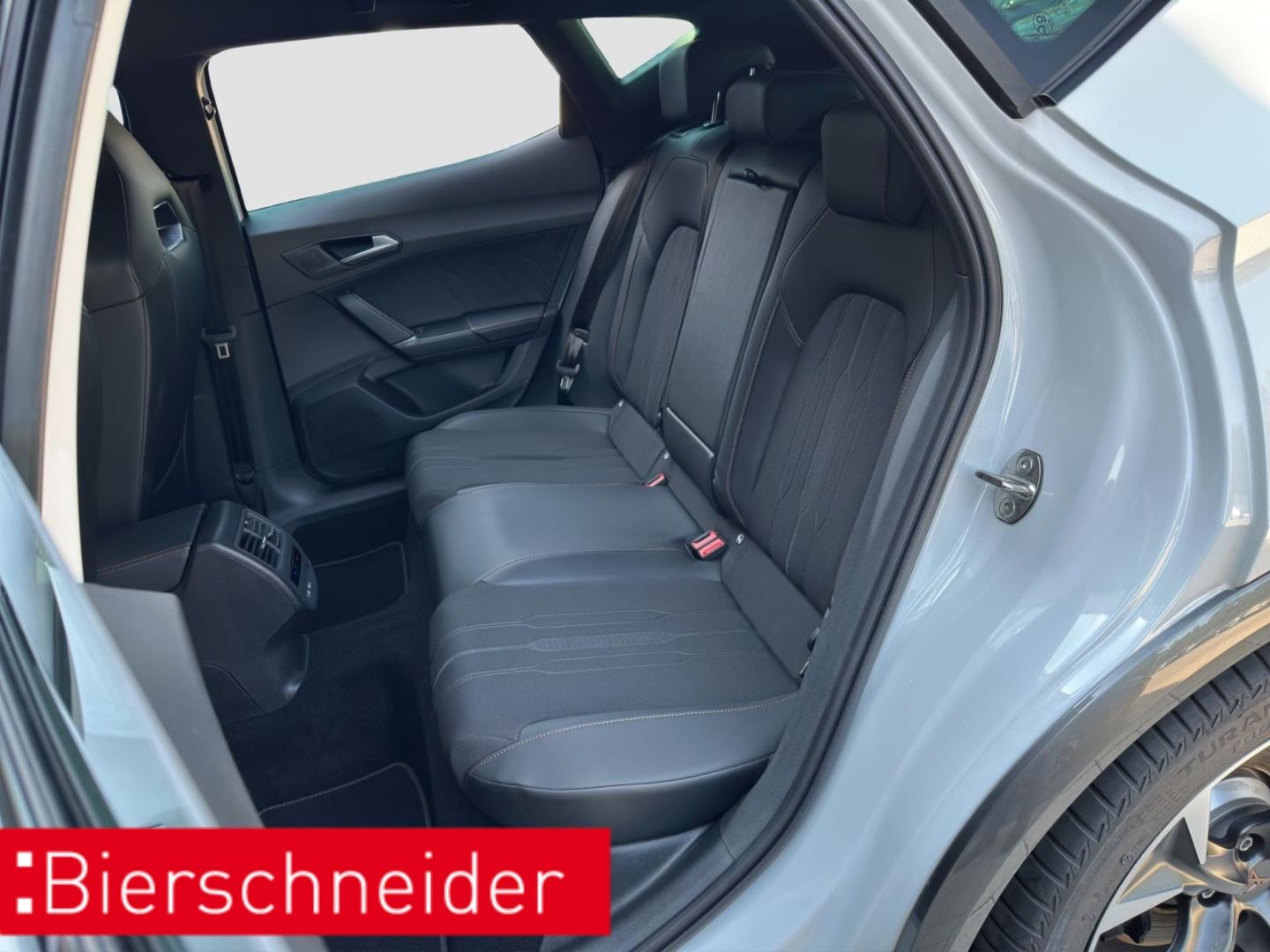 Cupra Formentor 1.4 e-Hybrid DSG VZ AHK RAER VIEW LED