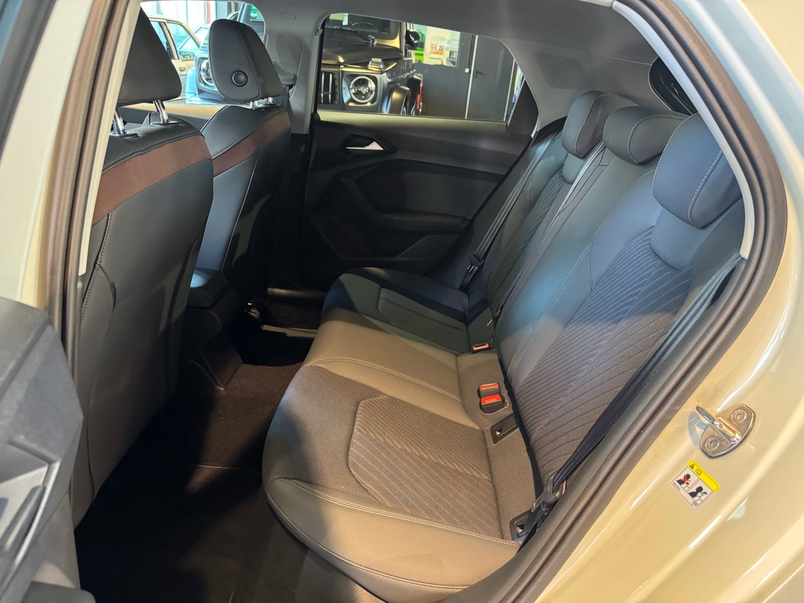 Audi A1 Sportback 35 TFSI S LINE - Samsaru's Car Outlet