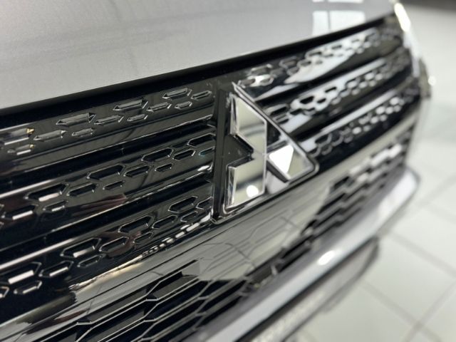 Mitsubishi Eclipse Cross Mitsubishi Plug-In Hybrid MJ21.7 m