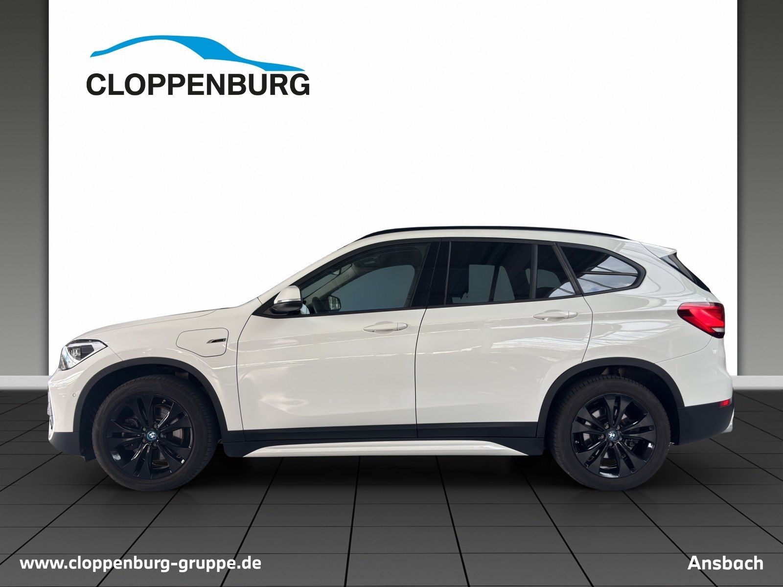BMW X1 xDrive25e Sport Line - Samsaru's Car Outlet