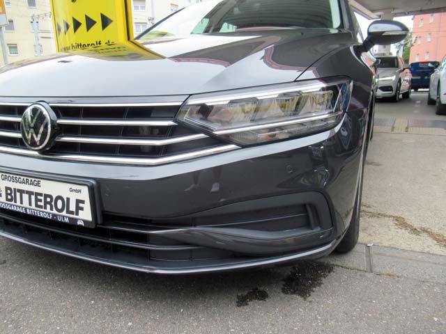 Volkswagen Passat Variant 2.0TDI DSG - Samsaru's Car Outlet