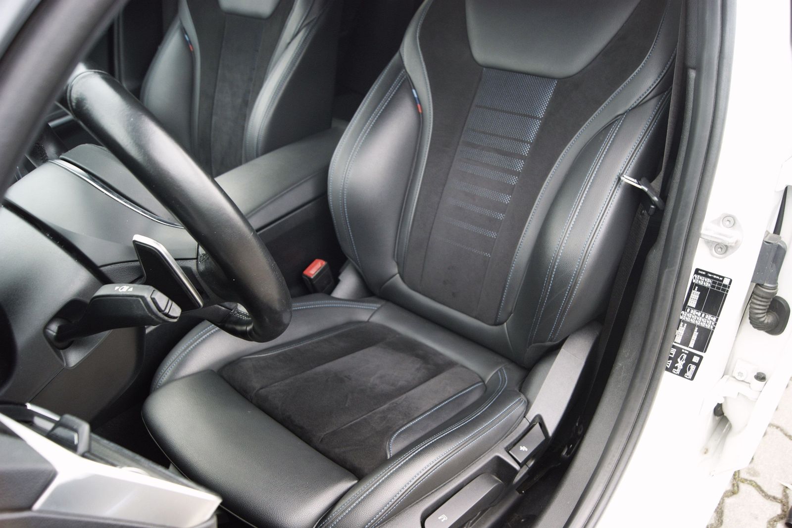 BMW 320d xDrive M Sport - Samsaru's Car Outlet
