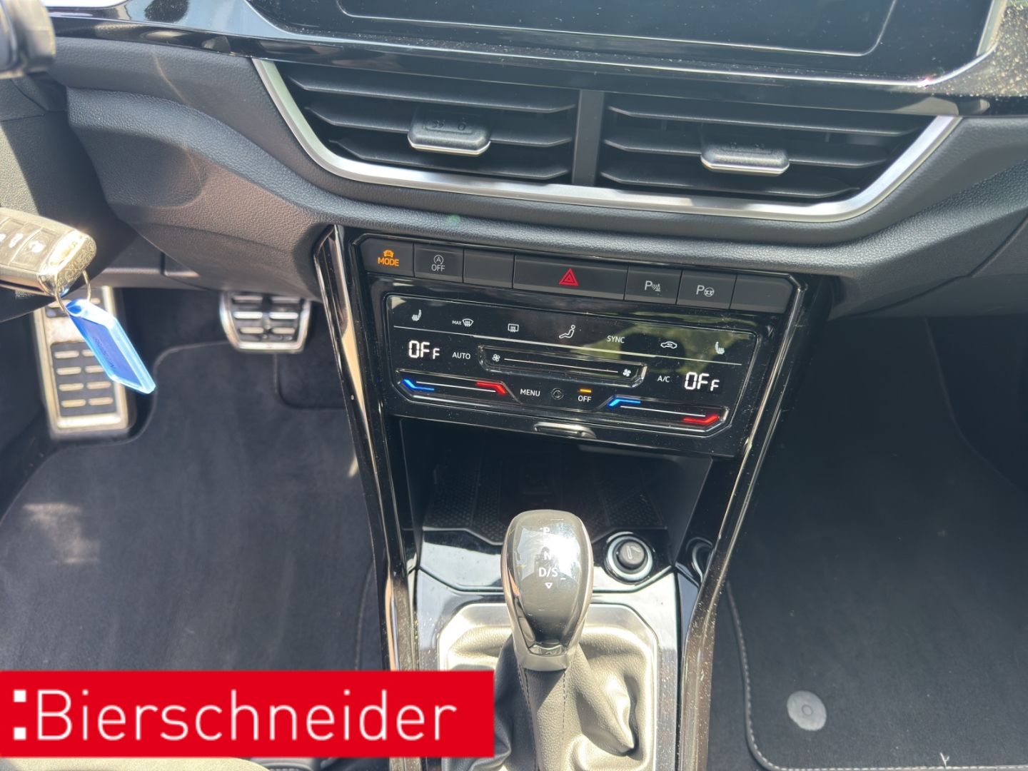 Volkswagen T-Roc 2.0 TDI DSG R-Line - Samsaru's Car Outlet