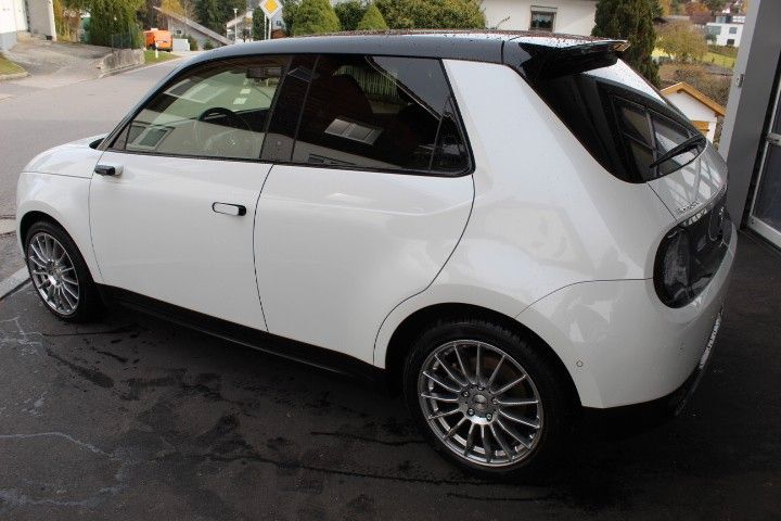 Honda e 113kW Advance Paket, 17" Alu, Wartungsp.