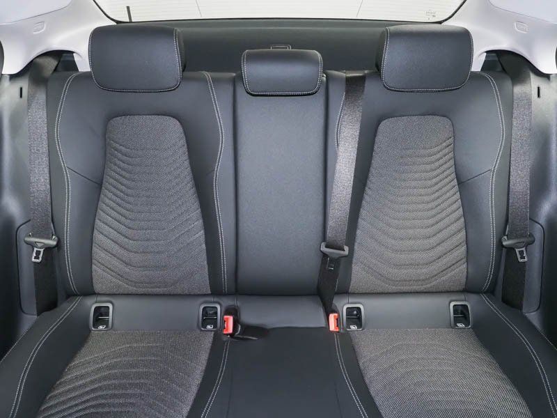 Mercedes-Benz A 180 LIMOUSINE Progressive - Samsaru's Car Outlet