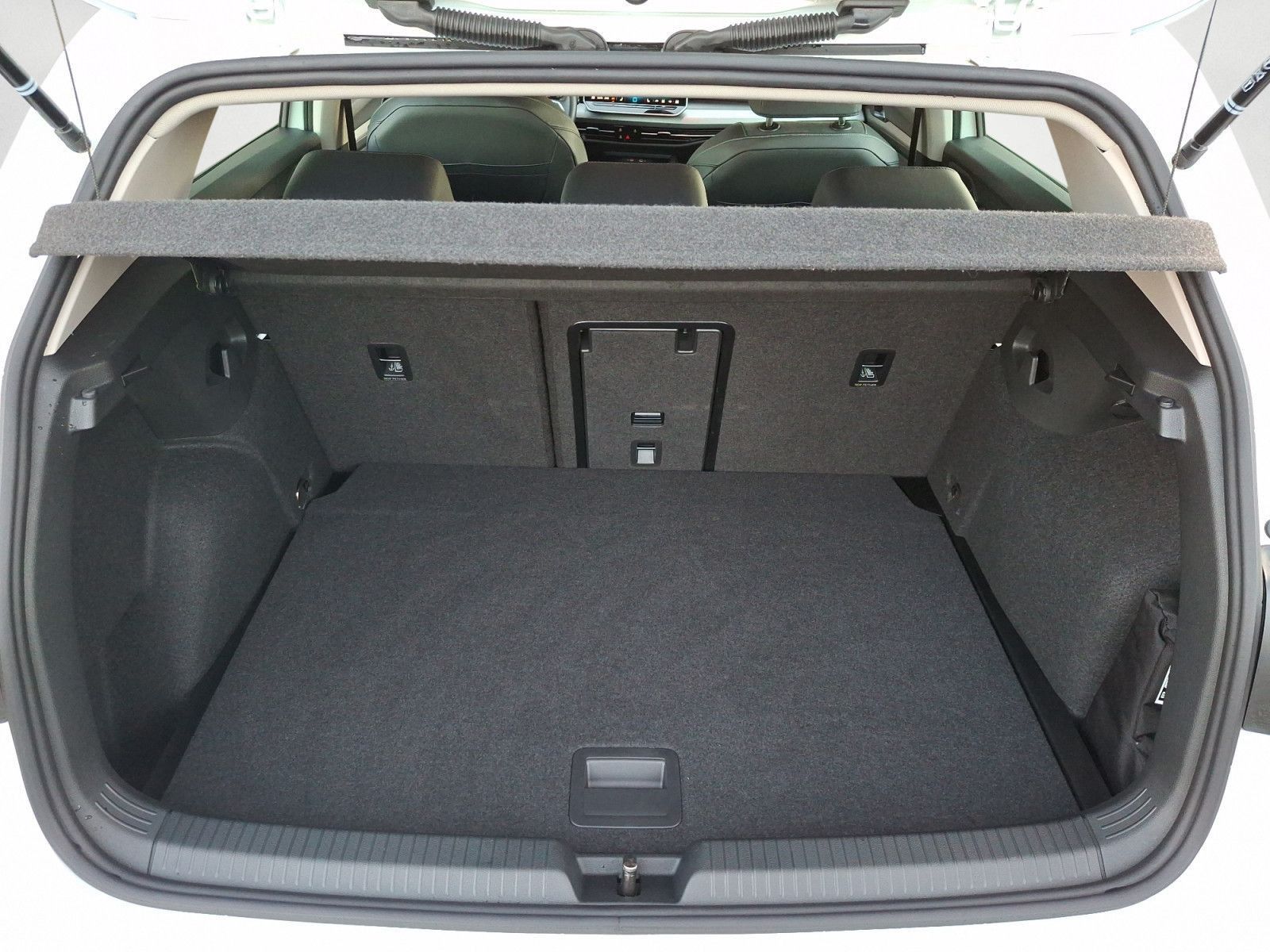 Volkswagen Golf 1.5 eTSI DSG Life #Head-Up #LED #App-Connec