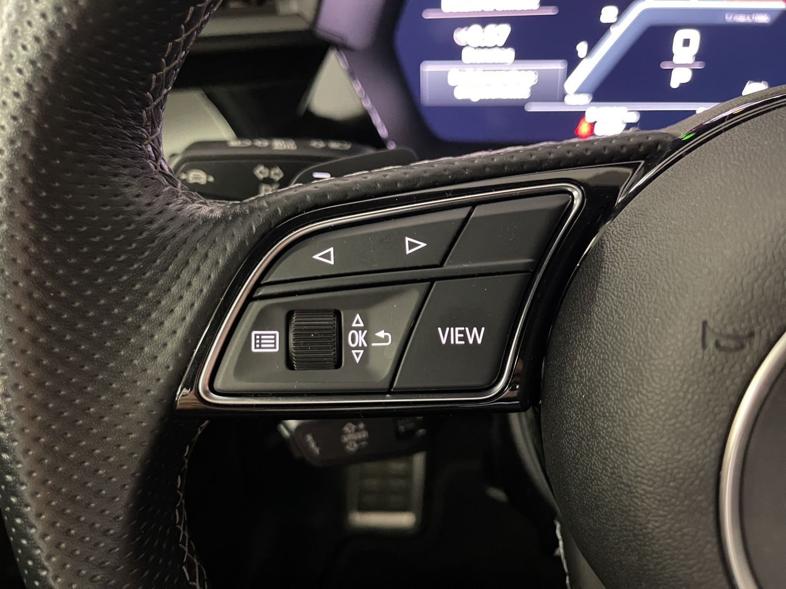 Audi A3 Limousine 35 TDI S line LED LM 18" Navi RFK T