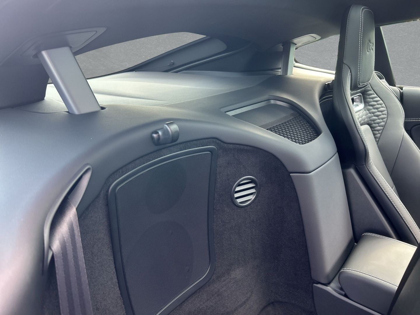 Jaguar F-Type P575 AWD R Coupe Klima Sitze elektr. Spoi